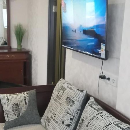Super View, Luxury Apartment Near Chernihiv Metro. 키예프 외부 사진