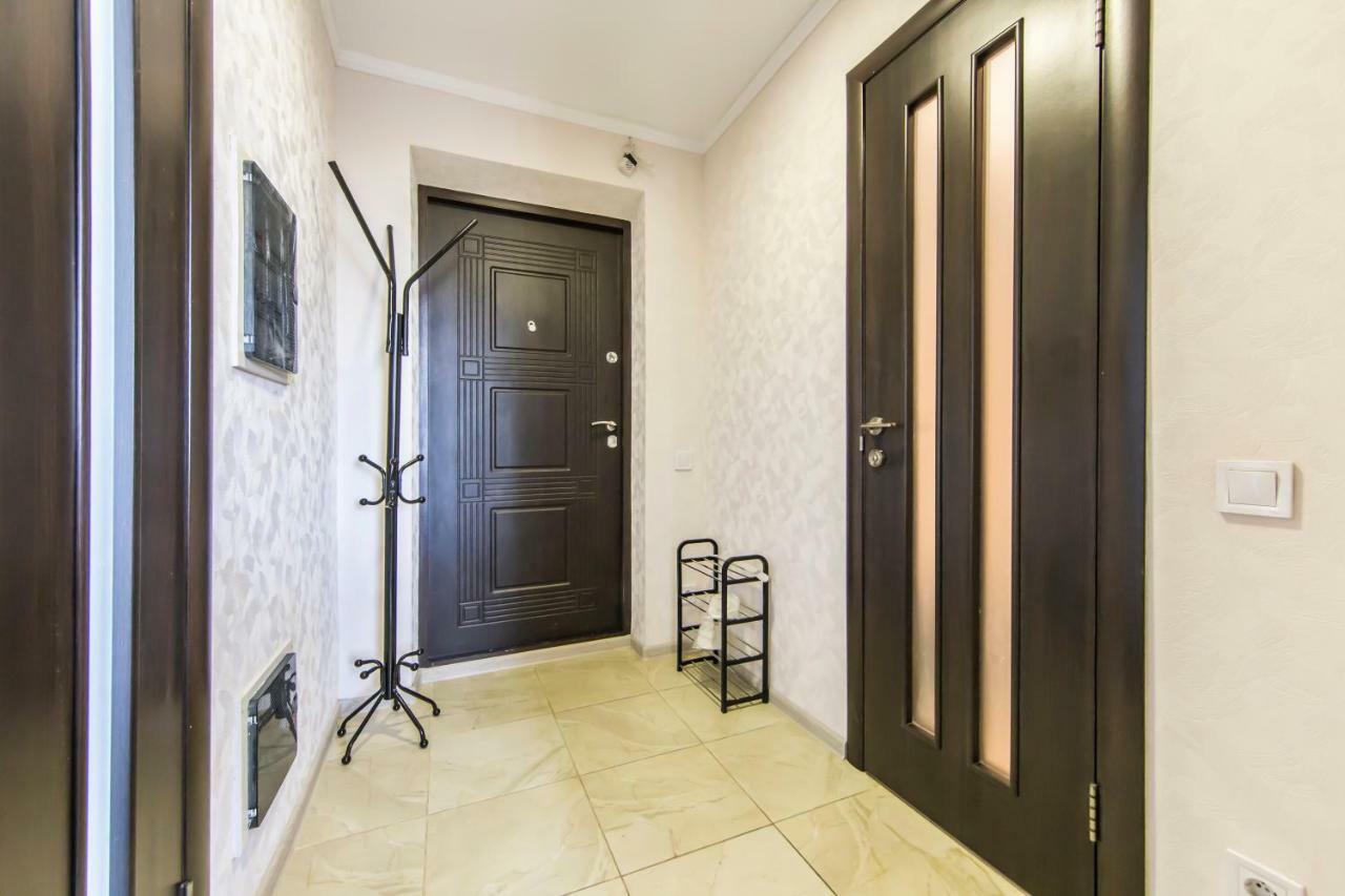 Super View, Luxury Apartment Near Chernihiv Metro. 키예프 외부 사진