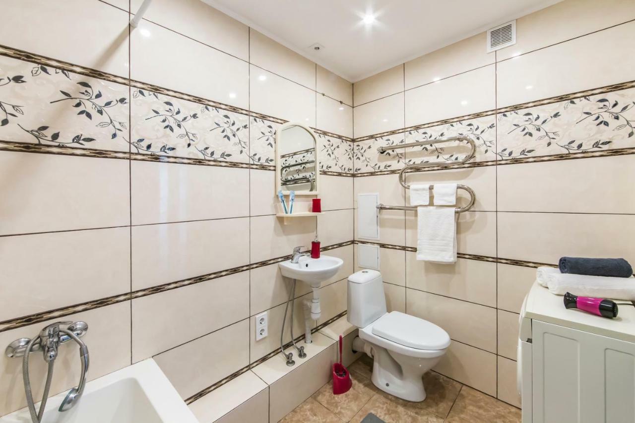 Super View, Luxury Apartment Near Chernihiv Metro. 키예프 외부 사진