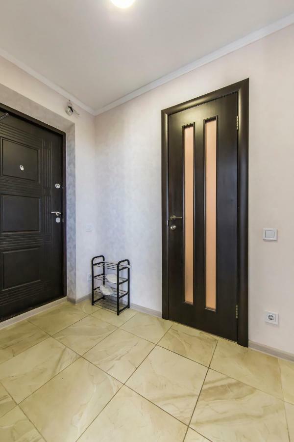 Super View, Luxury Apartment Near Chernihiv Metro. 키예프 외부 사진