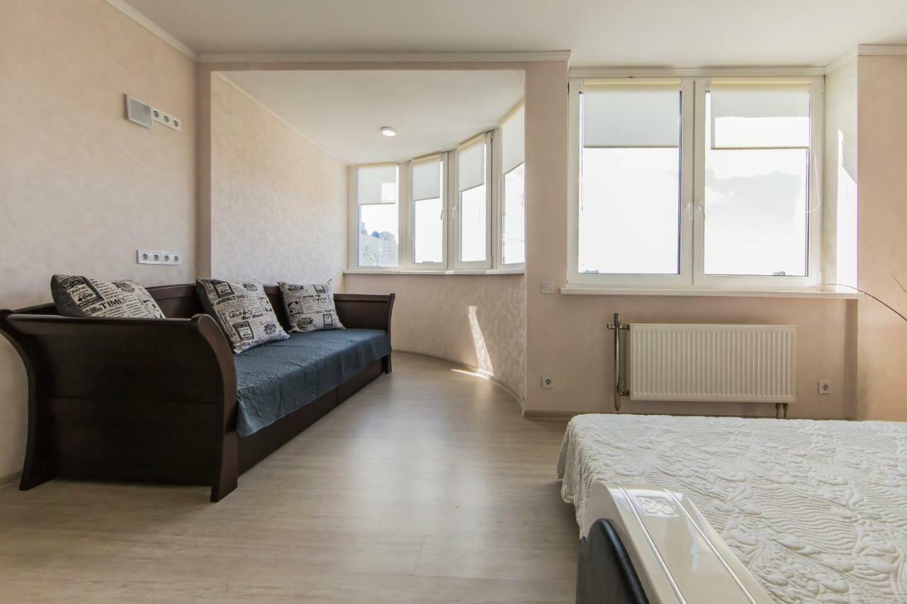 Super View, Luxury Apartment Near Chernihiv Metro. 키예프 외부 사진