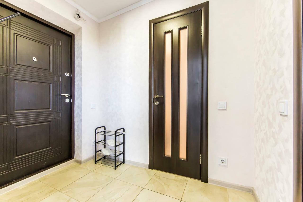 Super View, Luxury Apartment Near Chernihiv Metro. 키예프 외부 사진