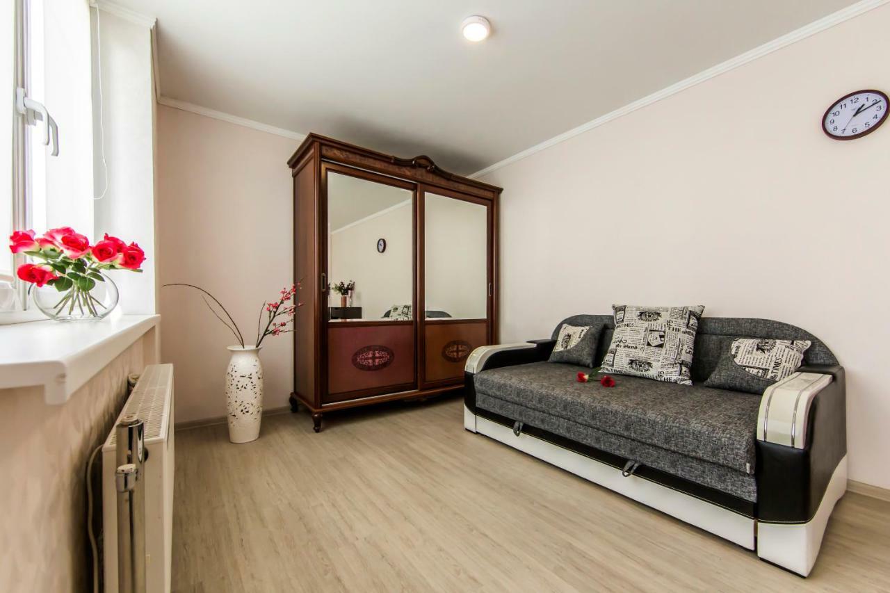 Super View, Luxury Apartment Near Chernihiv Metro. 키예프 외부 사진